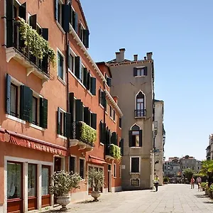 Palazzo Del Giglio Venezia